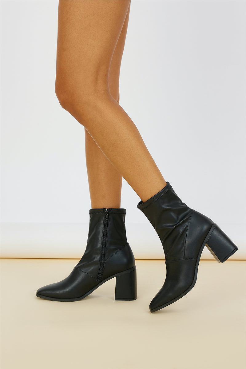 Verali Ankle Boots Tight Around Ankle VERALI Lila Ankle Sock Boots