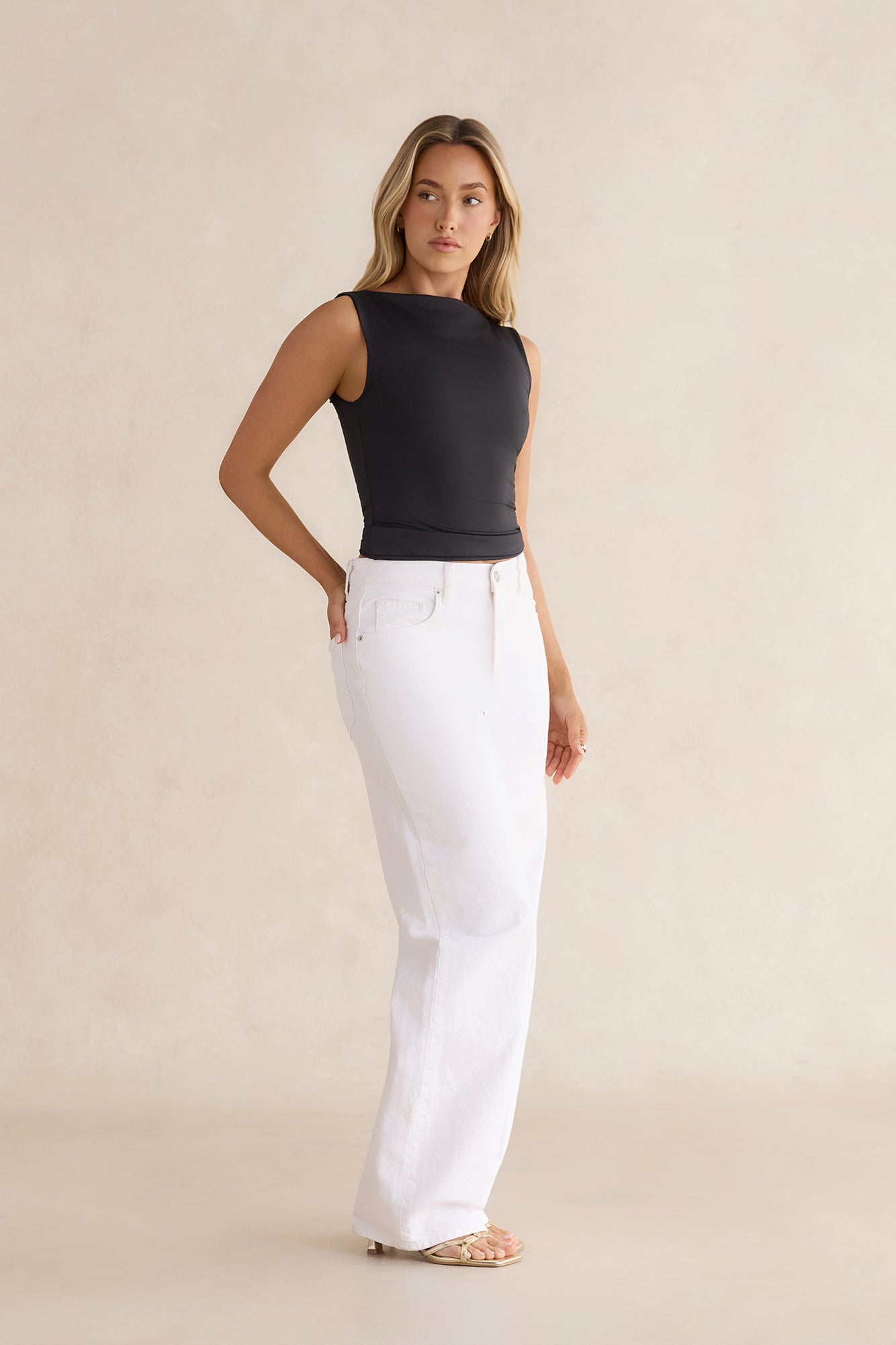 BASE Contour Boatneck Top Black