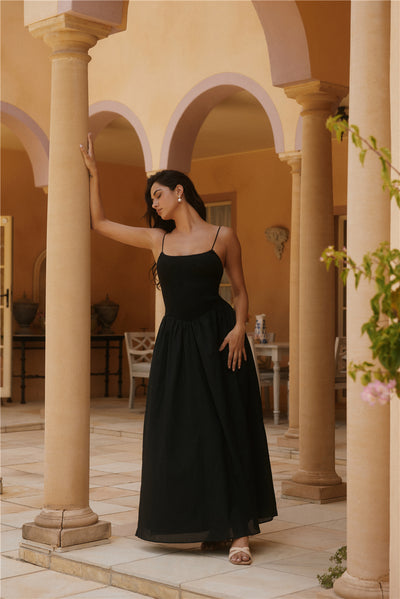 Whispering Willow Maxi Dress Black