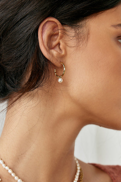 Gift Of Love Earrings Gold